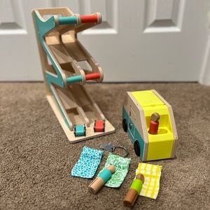 Lovevery Wooden Car Ramp & Camper Bundle